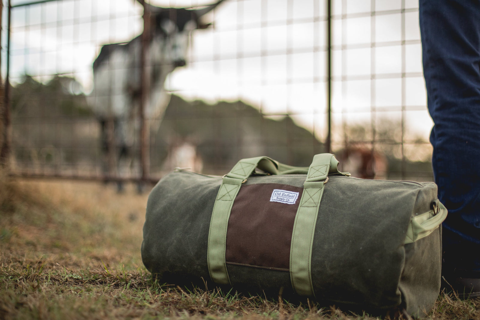Top 10 Waxed Canvas Duffle Bags for Travel | Woosir